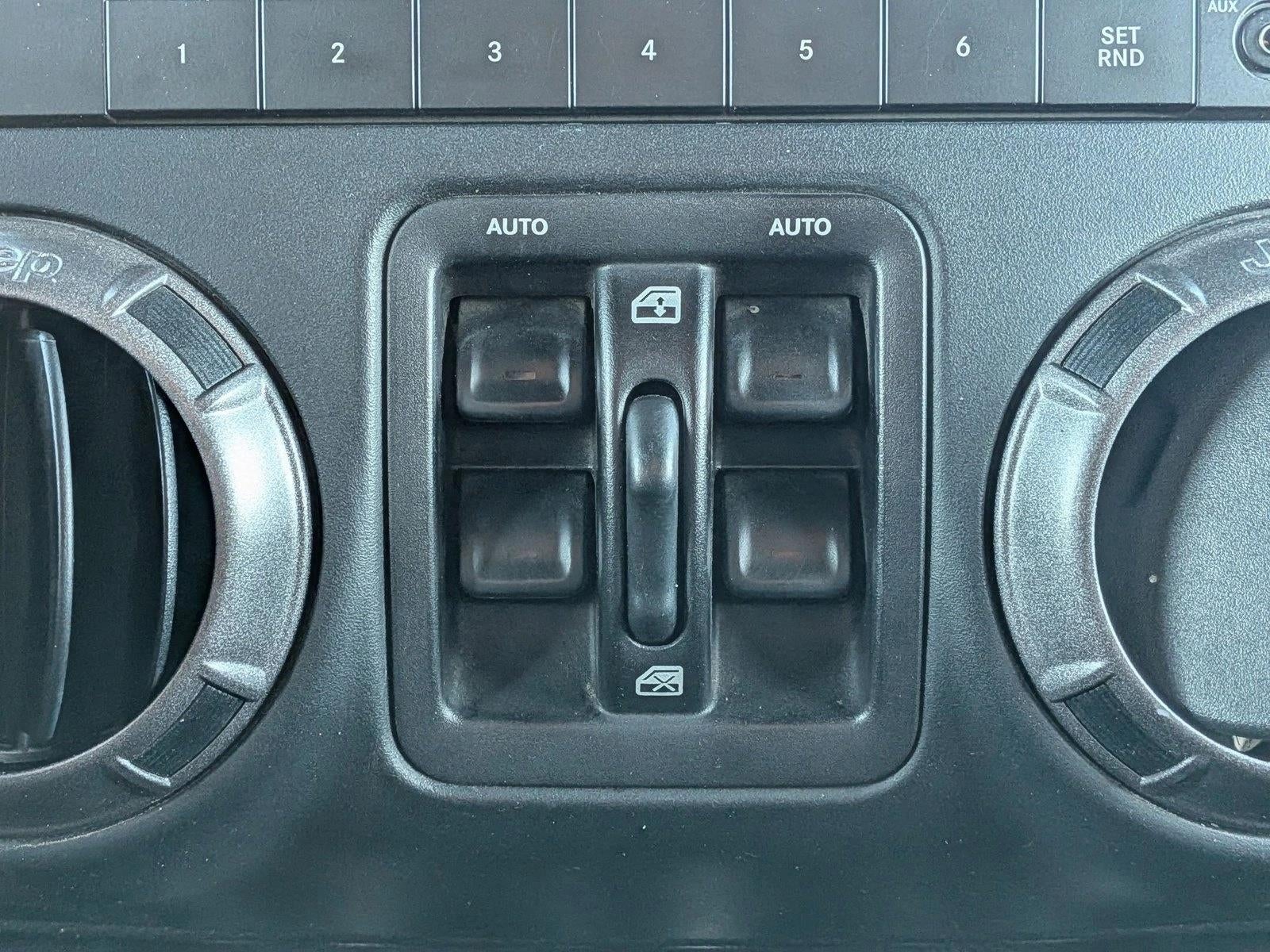 2017 Jeep Wrangler Unlimited Willys Wheeler 4x4