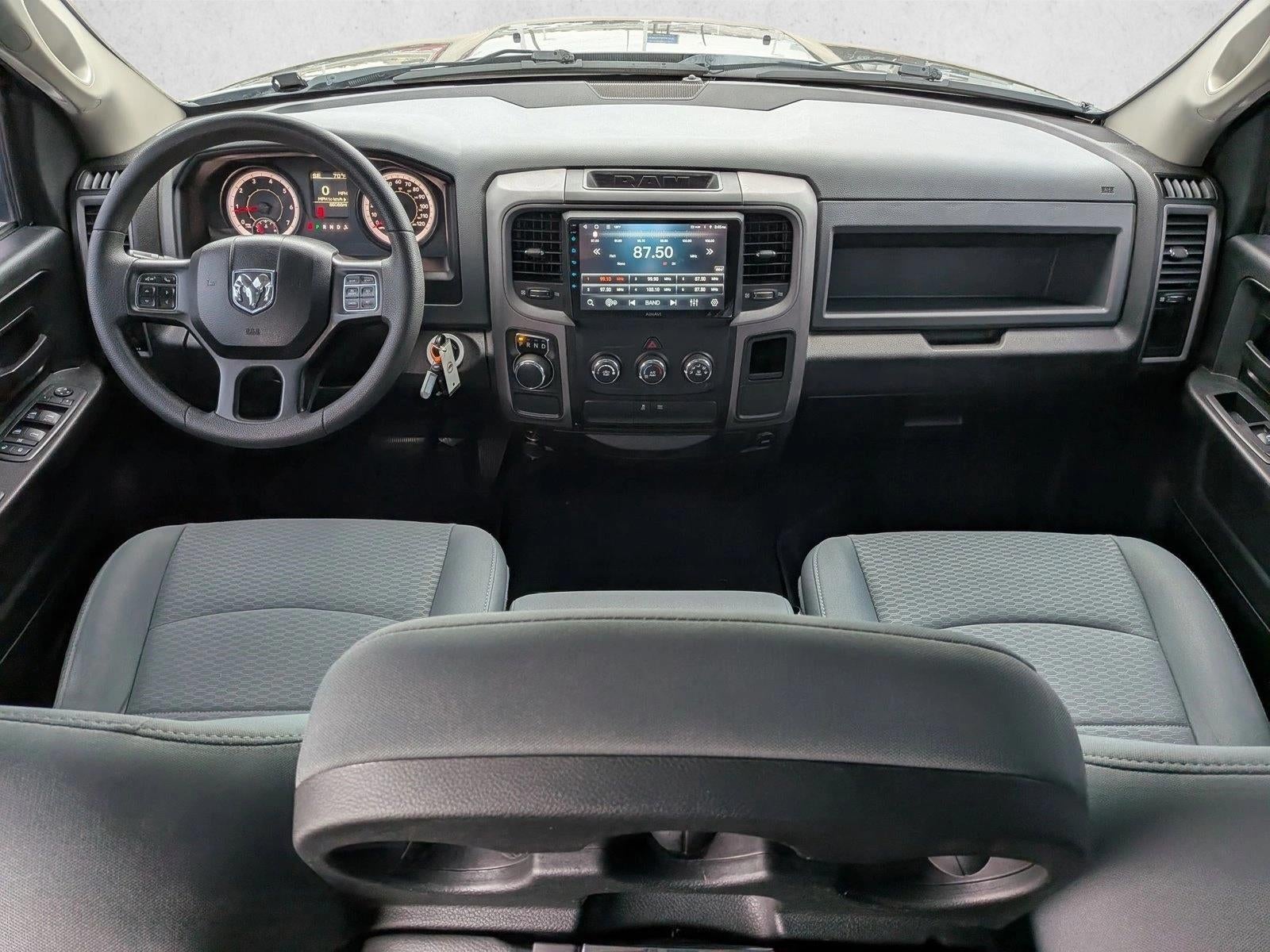 2019 RAM 1500 Classic Express 4x2 Crew Cab 5'7" Box