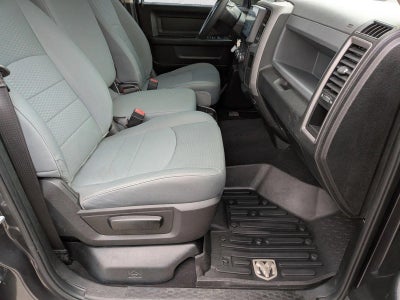 2019 RAM 1500 Classic Express 4x2 Crew Cab 5'7" Box