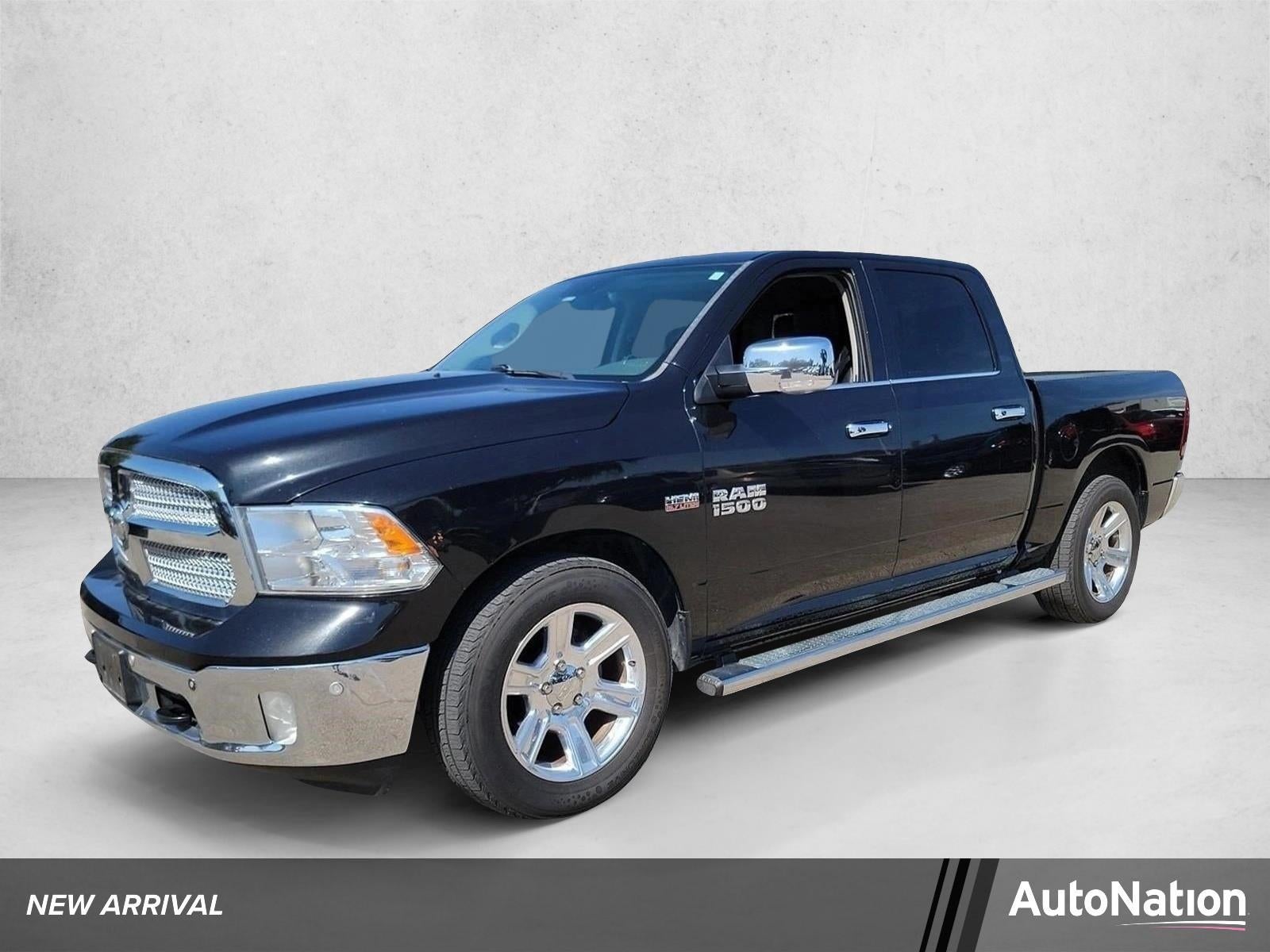 2017 RAM 1500 Lone Star Silver 4x2 Crew Cab 5'7" Box
