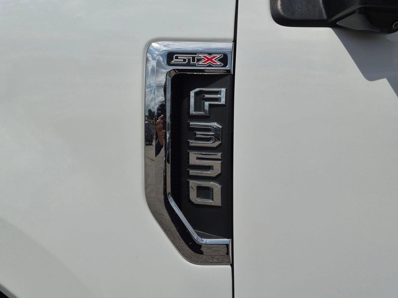 2022 Ford Super Duty F-350 SRW XL 4WD Crew Cab 6.75' Box