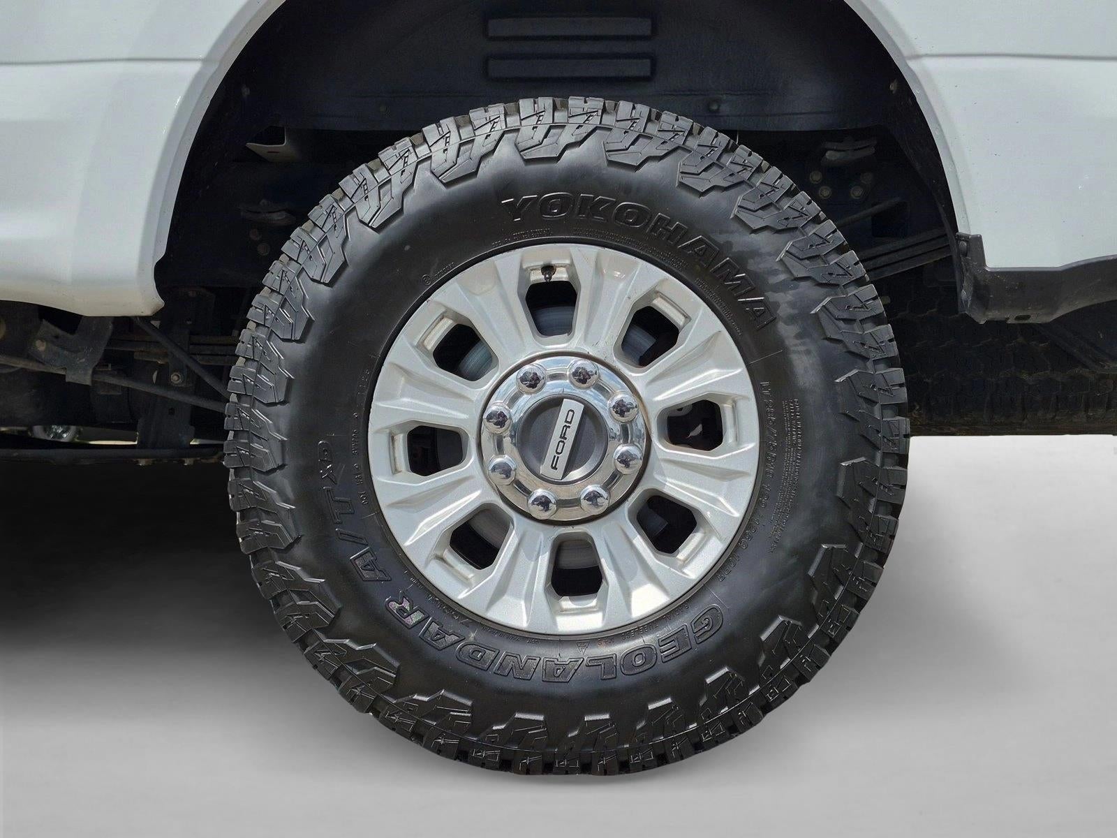 2022 Ford Super Duty F-350 SRW XL 4WD Crew Cab 6.75' Box