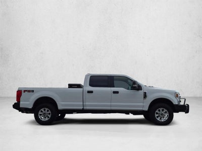 2022 Ford Super Duty F-350 SRW XL 4WD Crew Cab 6.75' Box