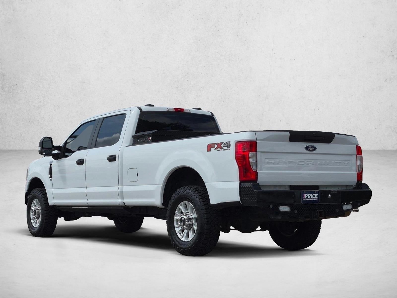 2022 Ford Super Duty F-350 SRW XL 4WD Crew Cab 6.75' Box