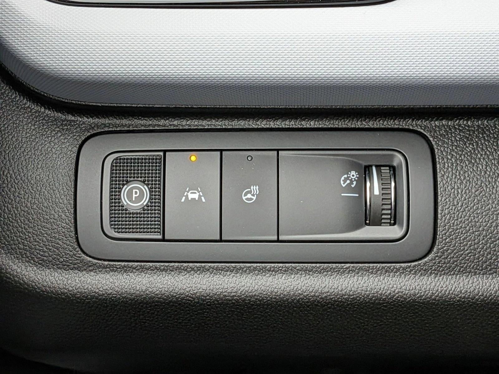 2027 Chevrolet Bolt FWD 4dr LT