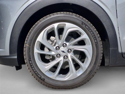 2027 Chevrolet Bolt FWD 4dr LT