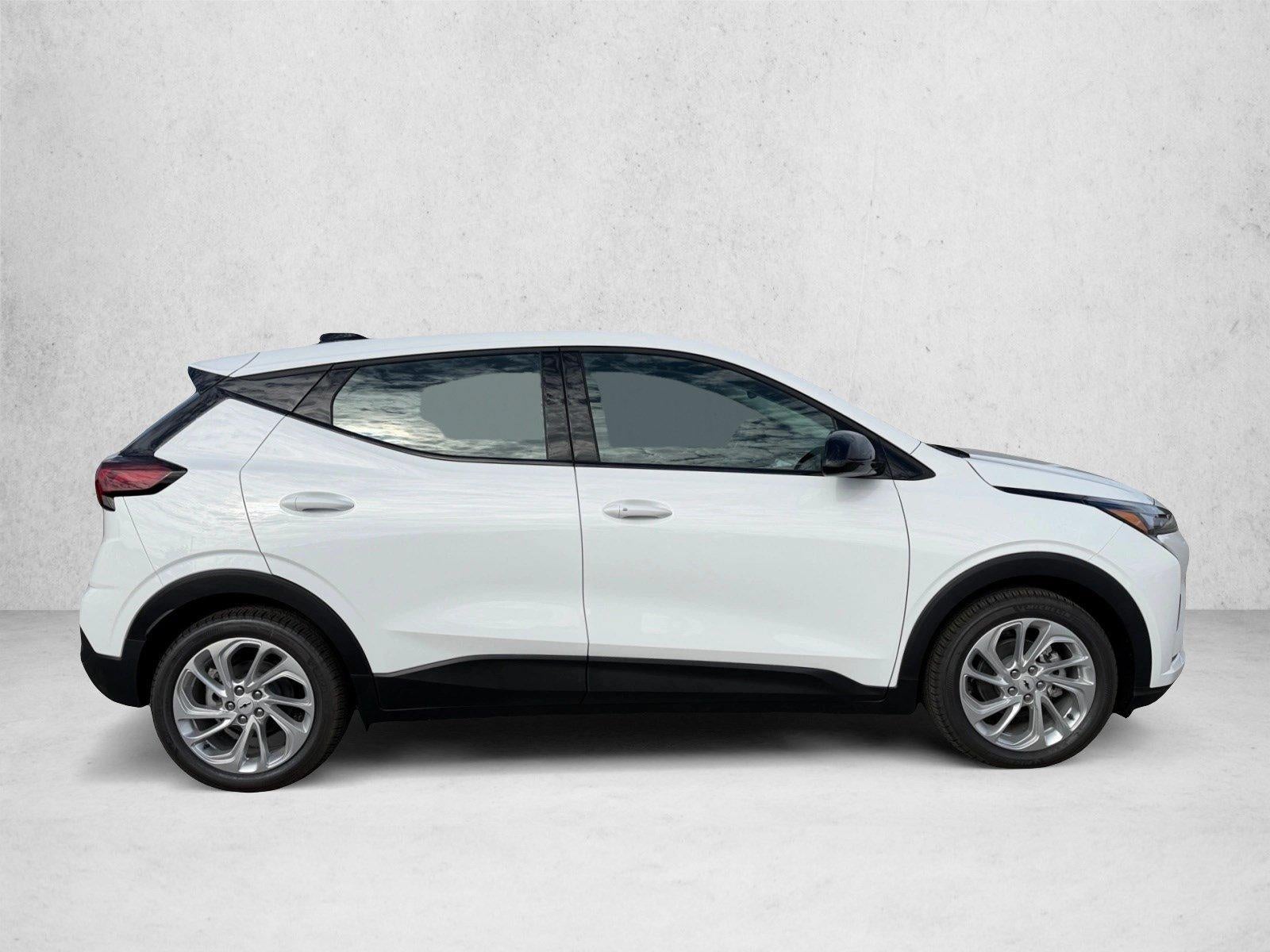 2027 Chevrolet Bolt FWD 4dr LT