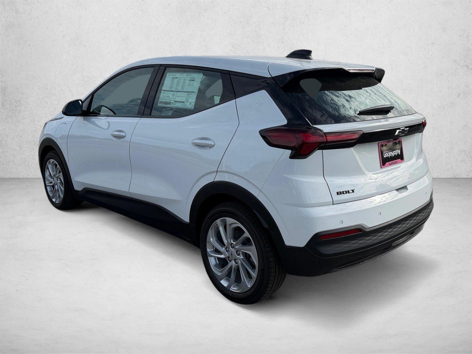 2027 Chevrolet Bolt FWD 4dr LT