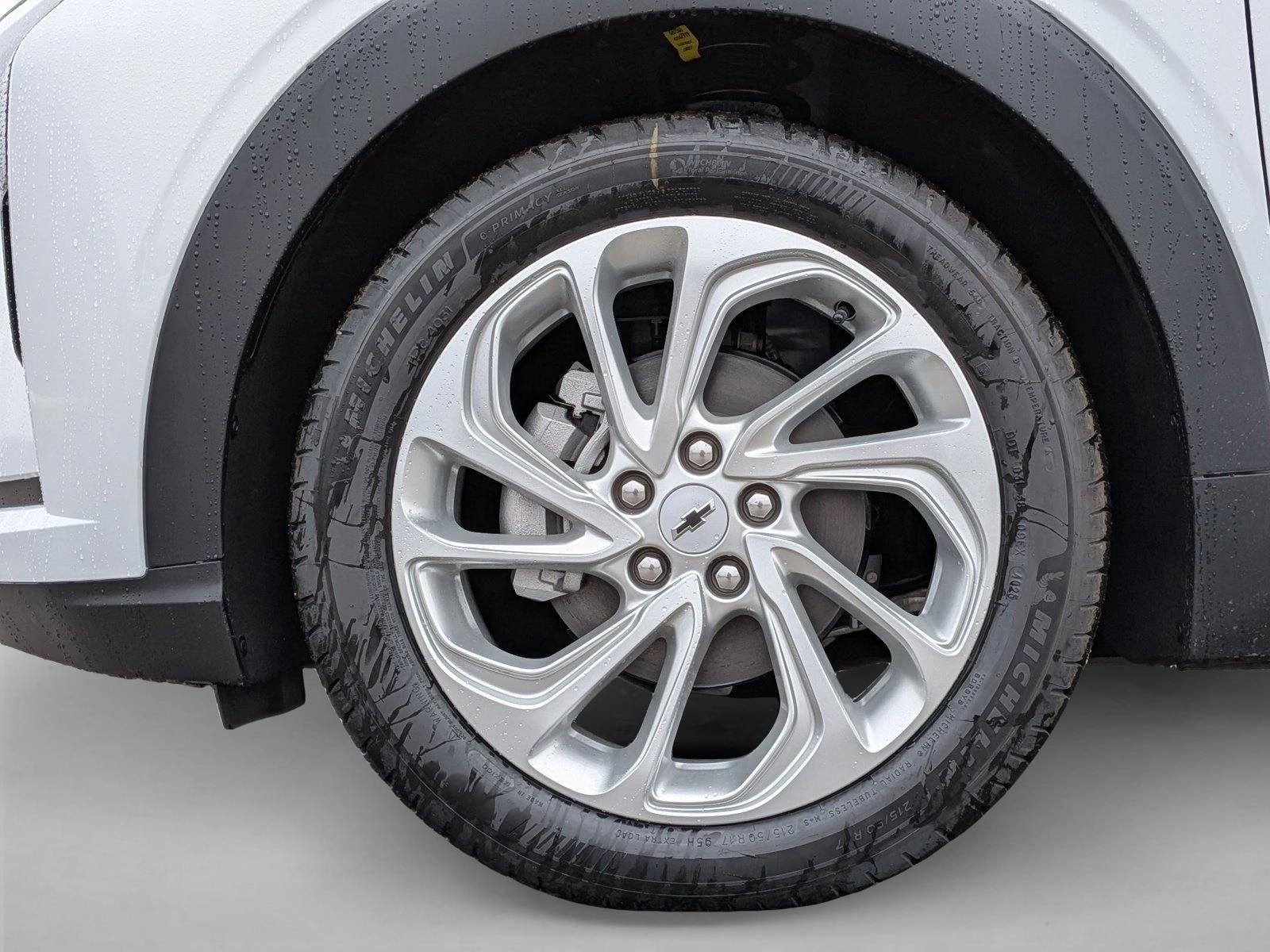 2027 Chevrolet Bolt FWD 4dr LT