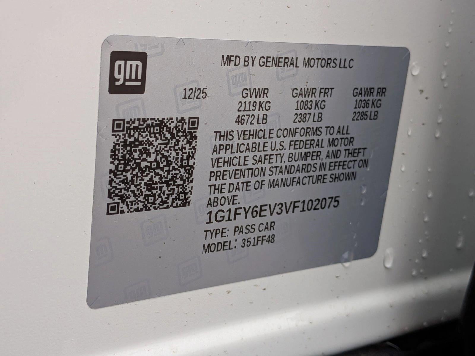 2027 Chevrolet Bolt FWD 4dr LT