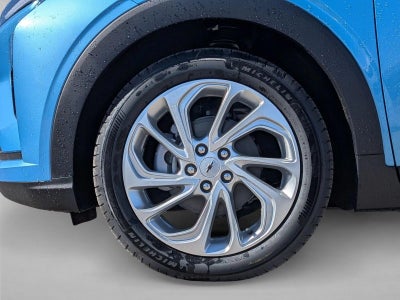 2027 Chevrolet Bolt FWD 4dr LT