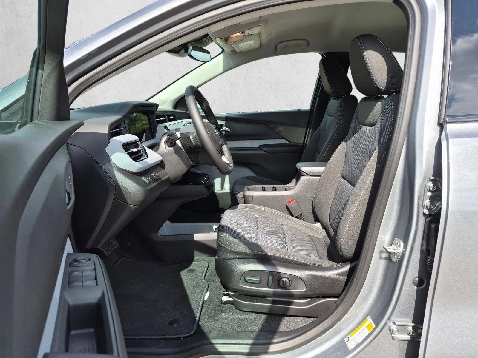 2027 Chevrolet Bolt FWD 4dr LT