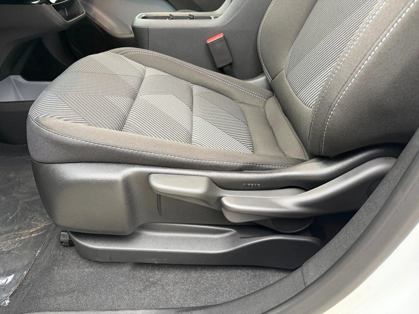 2027 Chevrolet Bolt FWD 4dr LT