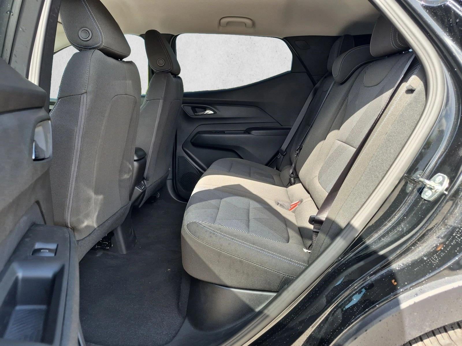 2027 Chevrolet Bolt FWD 4dr LT