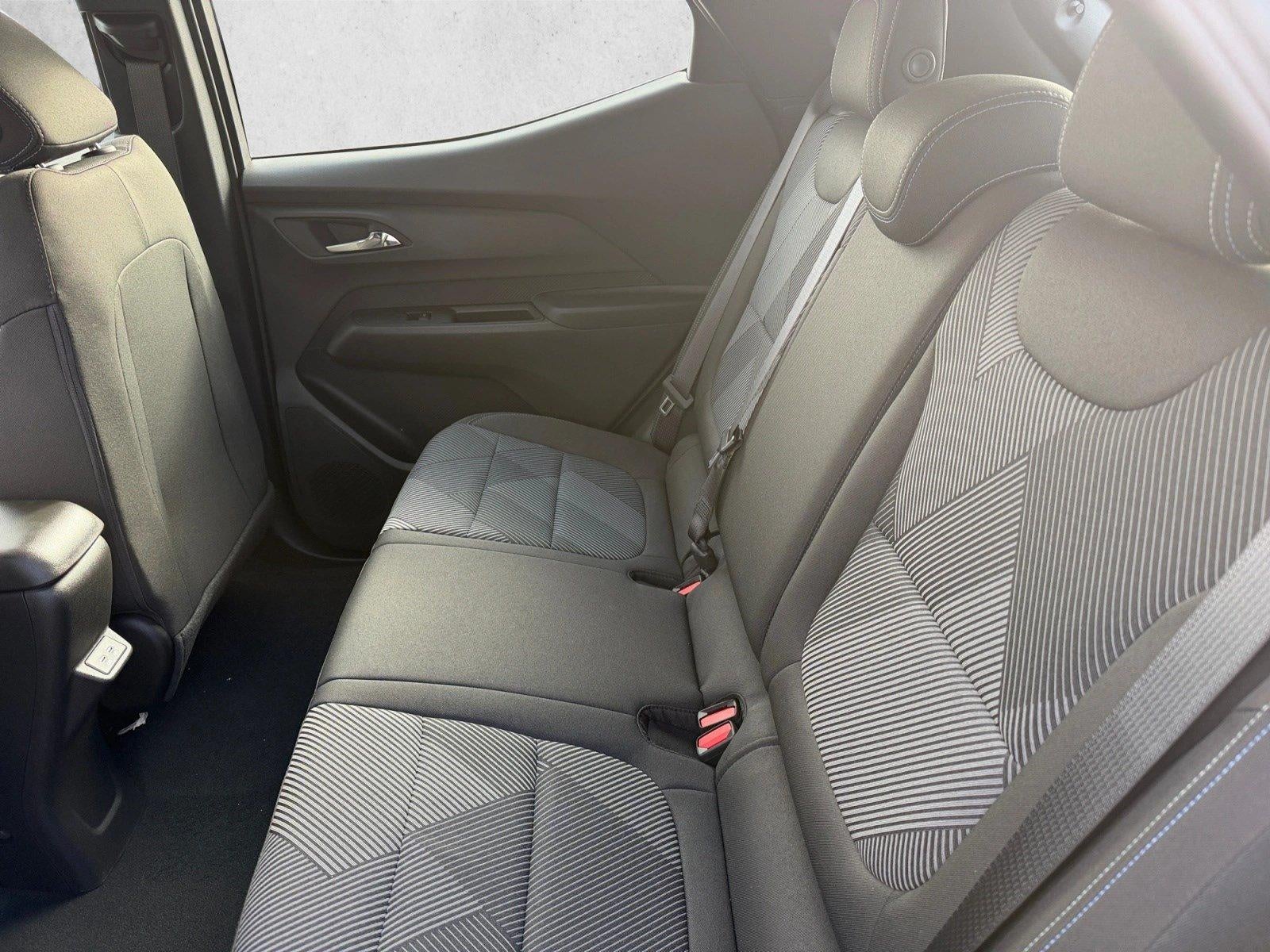 2027 Chevrolet Bolt FWD 4dr LT