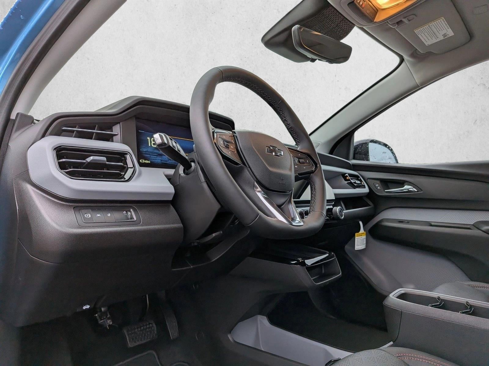 2027 Chevrolet Bolt FWD 4dr RS