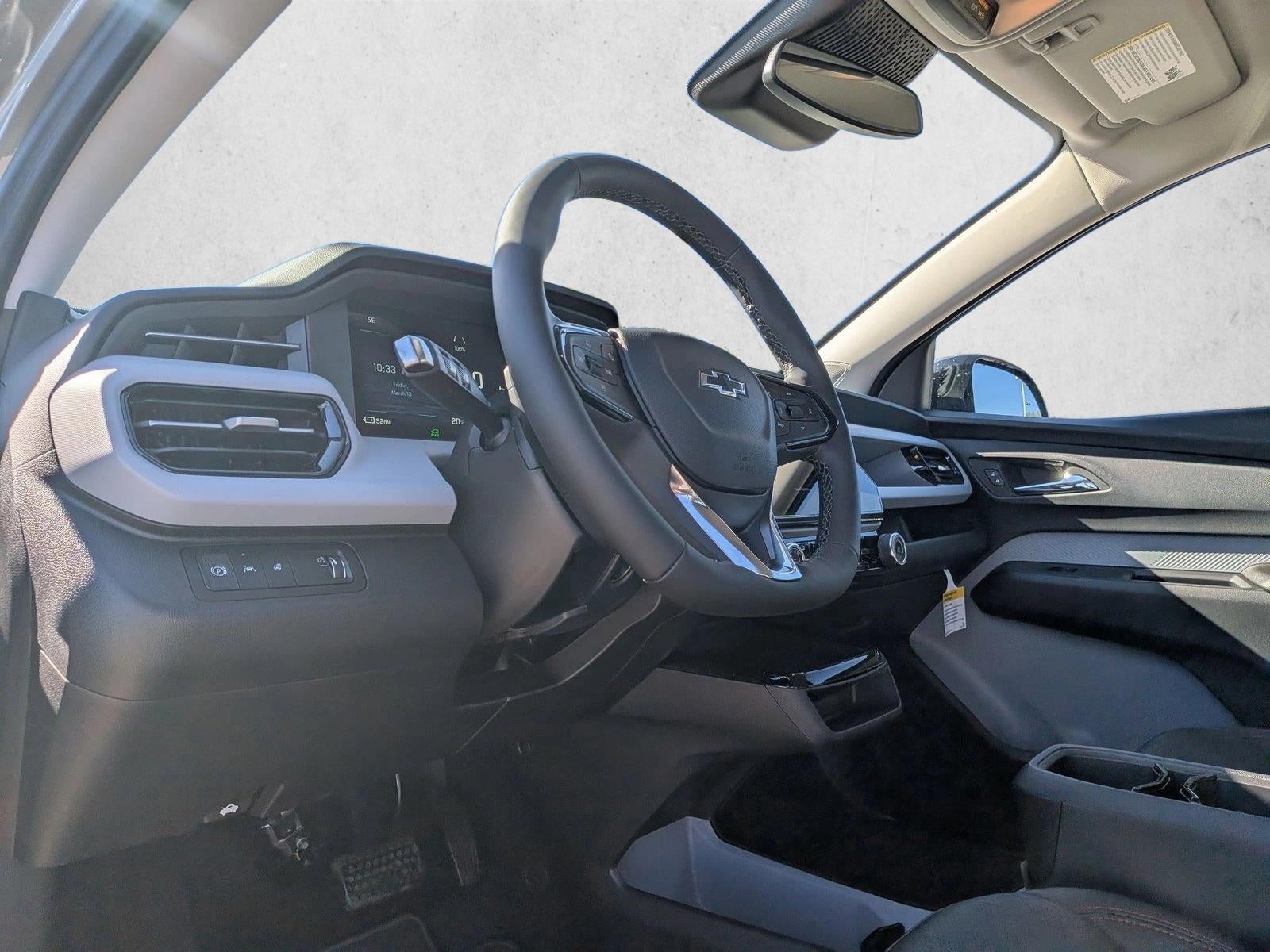 2027 Chevrolet Bolt FWD 4dr RS