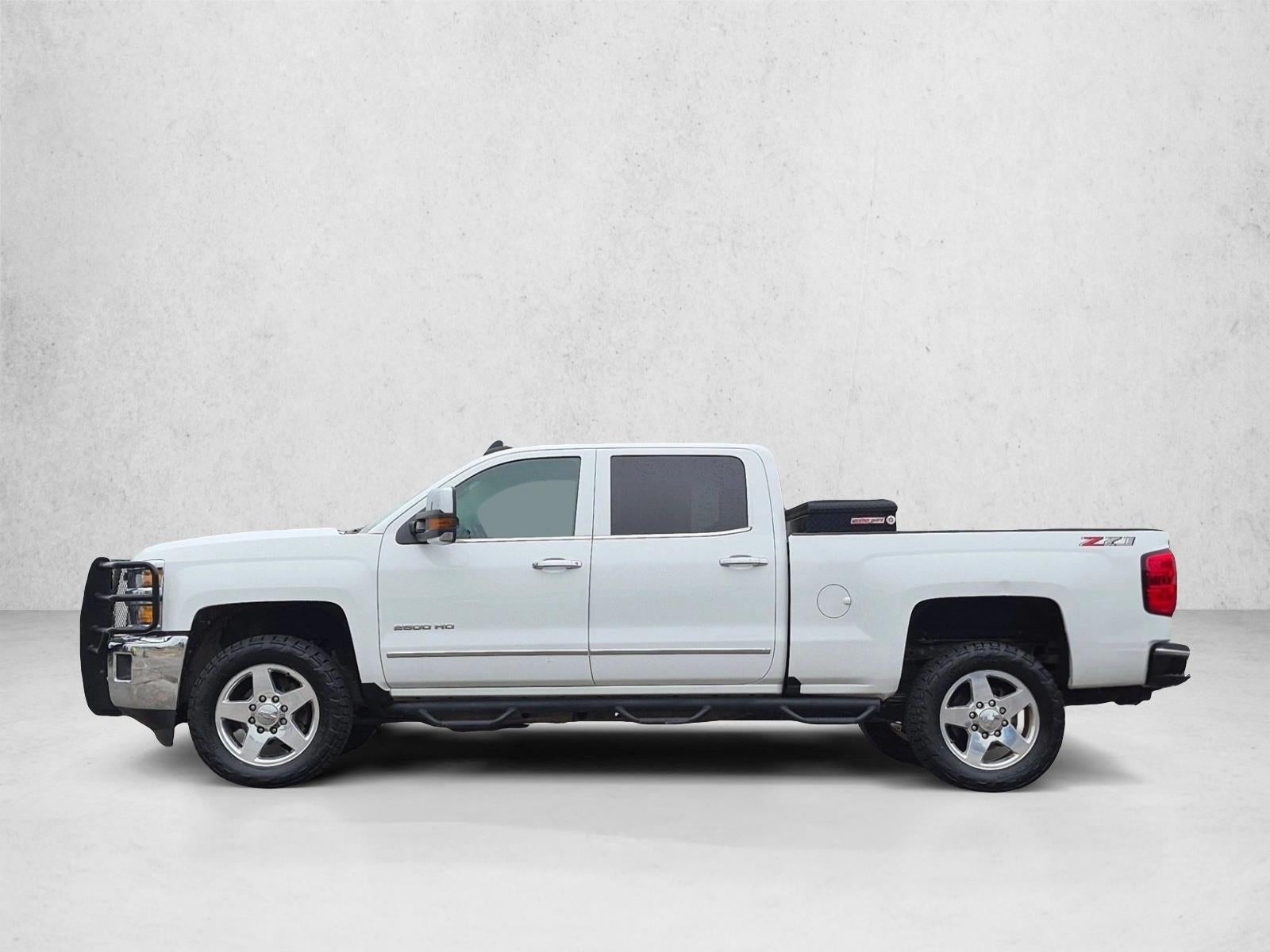 2018 Chevrolet Silverado 2500 HD Crew Cab Standard Box 4-Wheel Drive LTZ