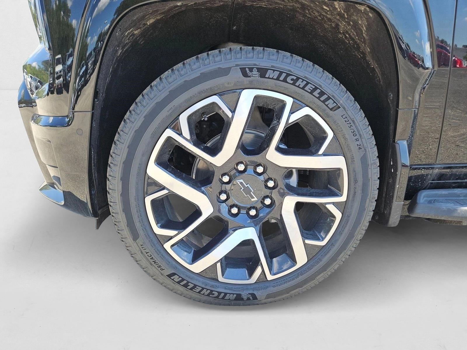 2024 Chevrolet Silverado EV e4WD Crew Cab RST