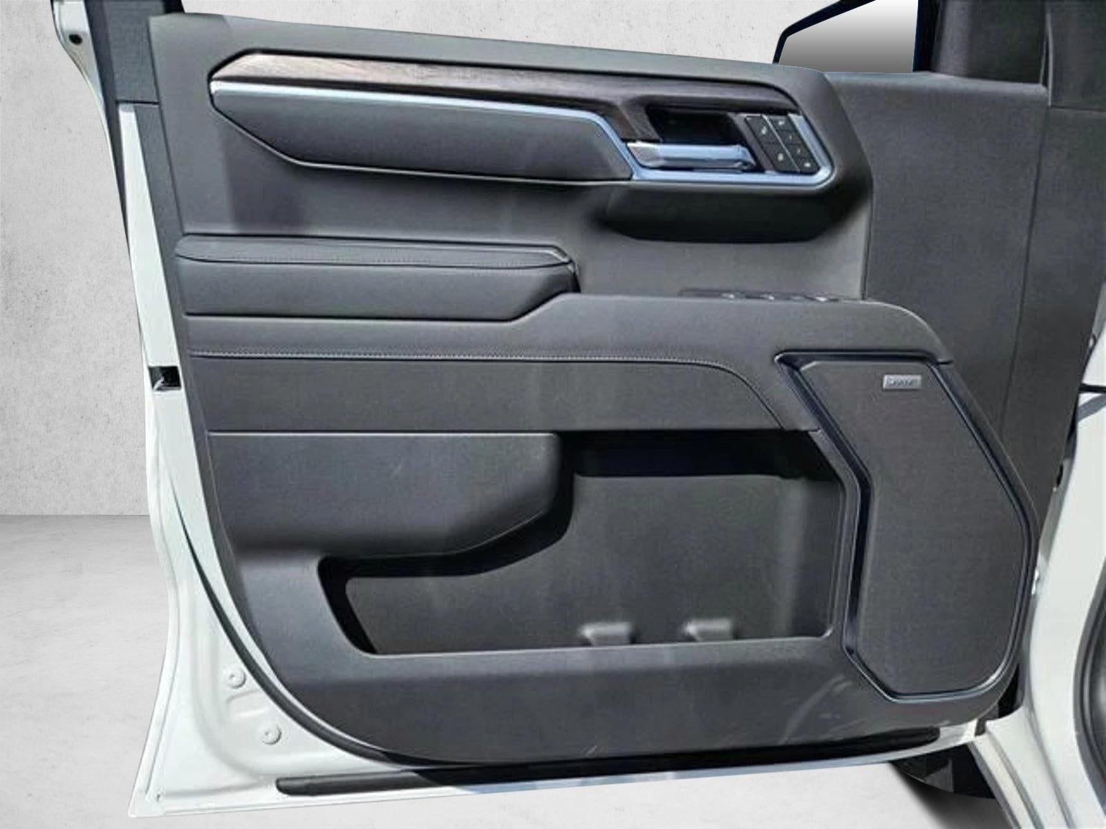 2025 Chevrolet Silverado 1500 Crew Cab Short Box 2-Wheel Drive LTZ