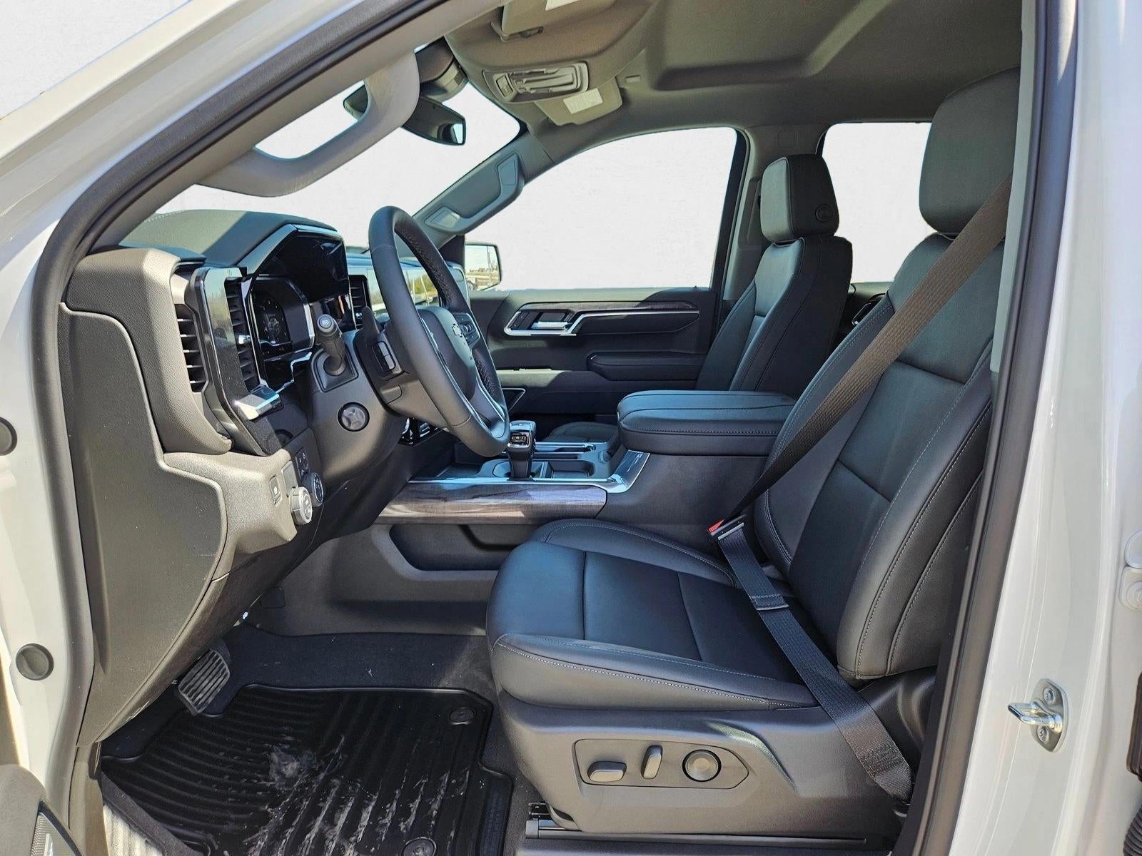 2025 Chevrolet Silverado 1500 Crew Cab Short Box 2-Wheel Drive LTZ