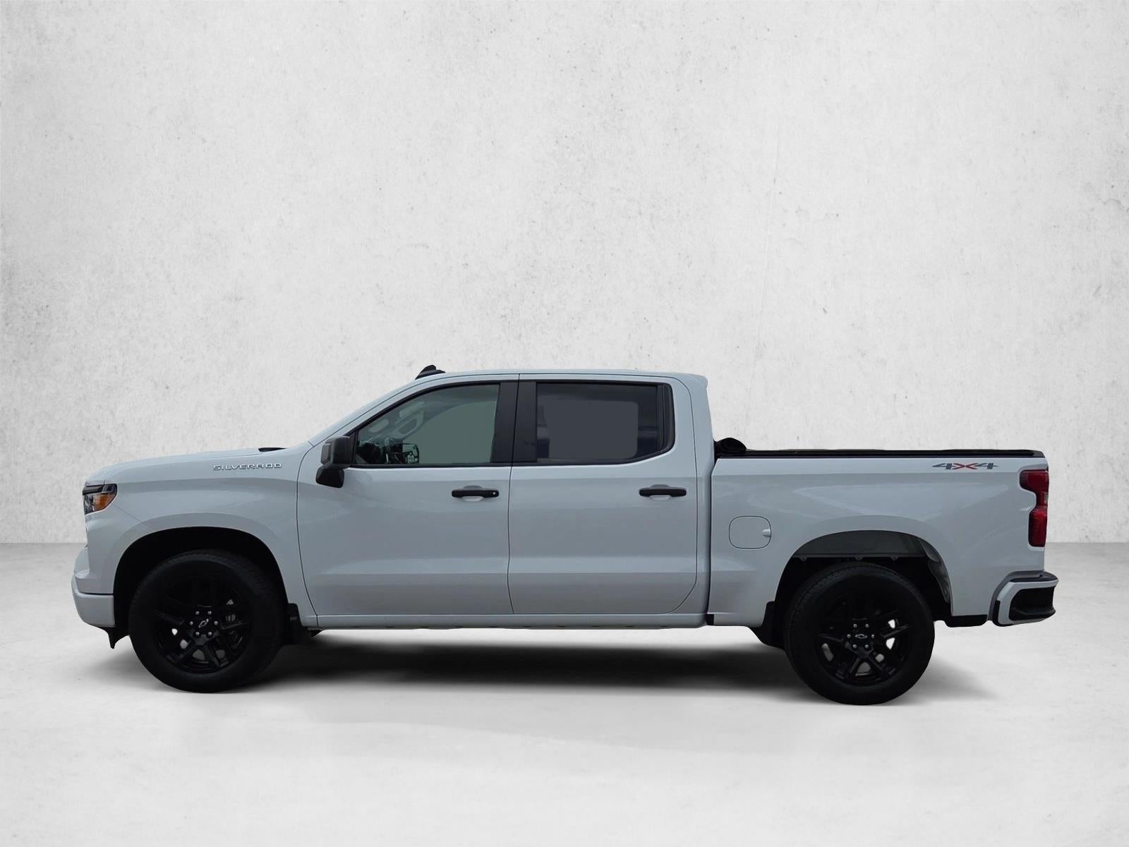 2023 Chevrolet Silverado 1500 Crew Cab Short Box 4-Wheel Drive Custom