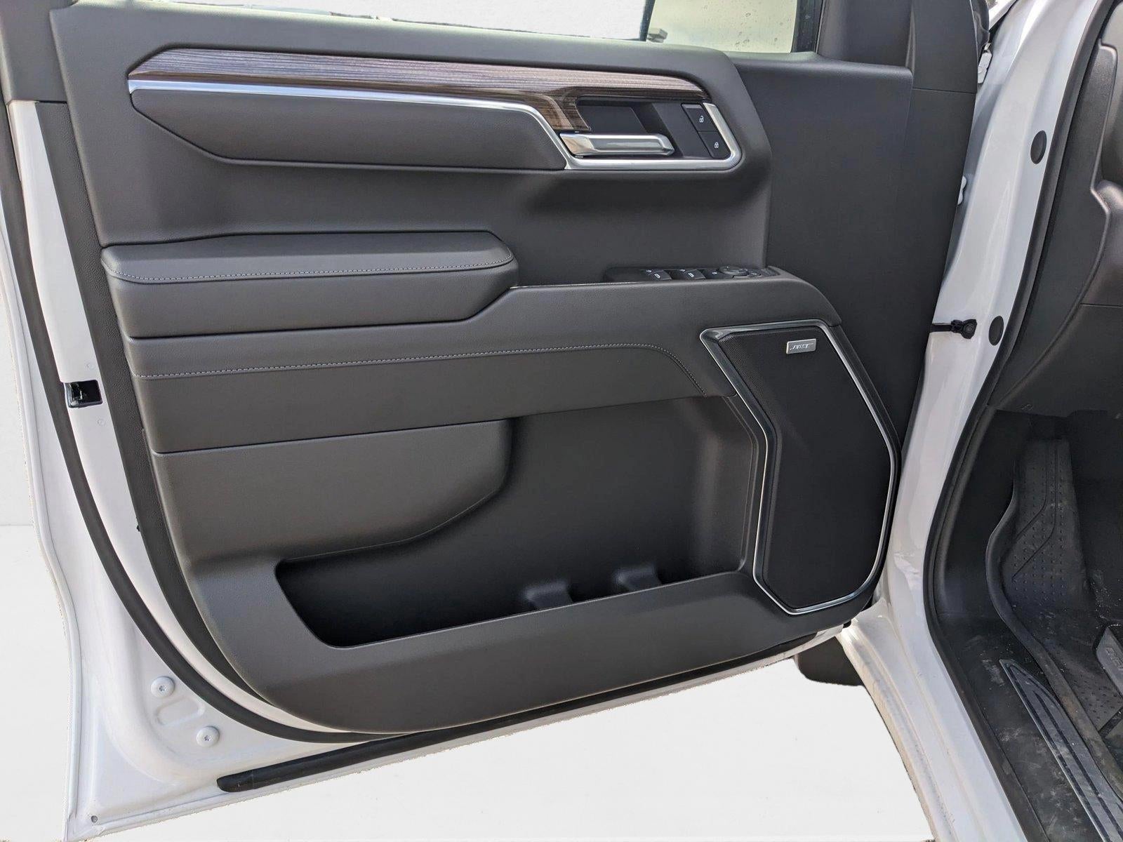 2025 Chevrolet Silverado 1500 Crew Cab Short Box 4-Wheel Drive RST