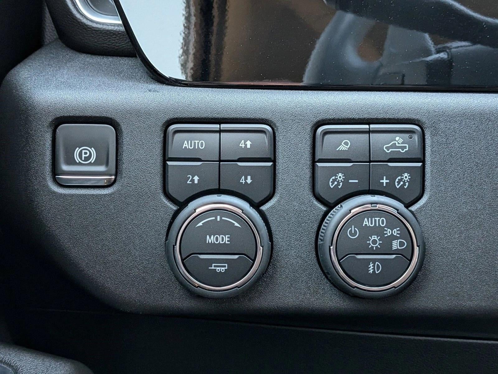 2025 Chevrolet Silverado 1500 Crew Cab Short Box 4-Wheel Drive LTZ