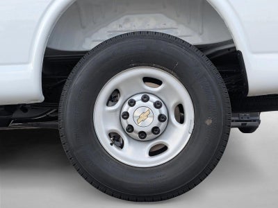 2025 Chevrolet Express Cargo 2500 Regular Wheelbase Rear-Wheel Drive
