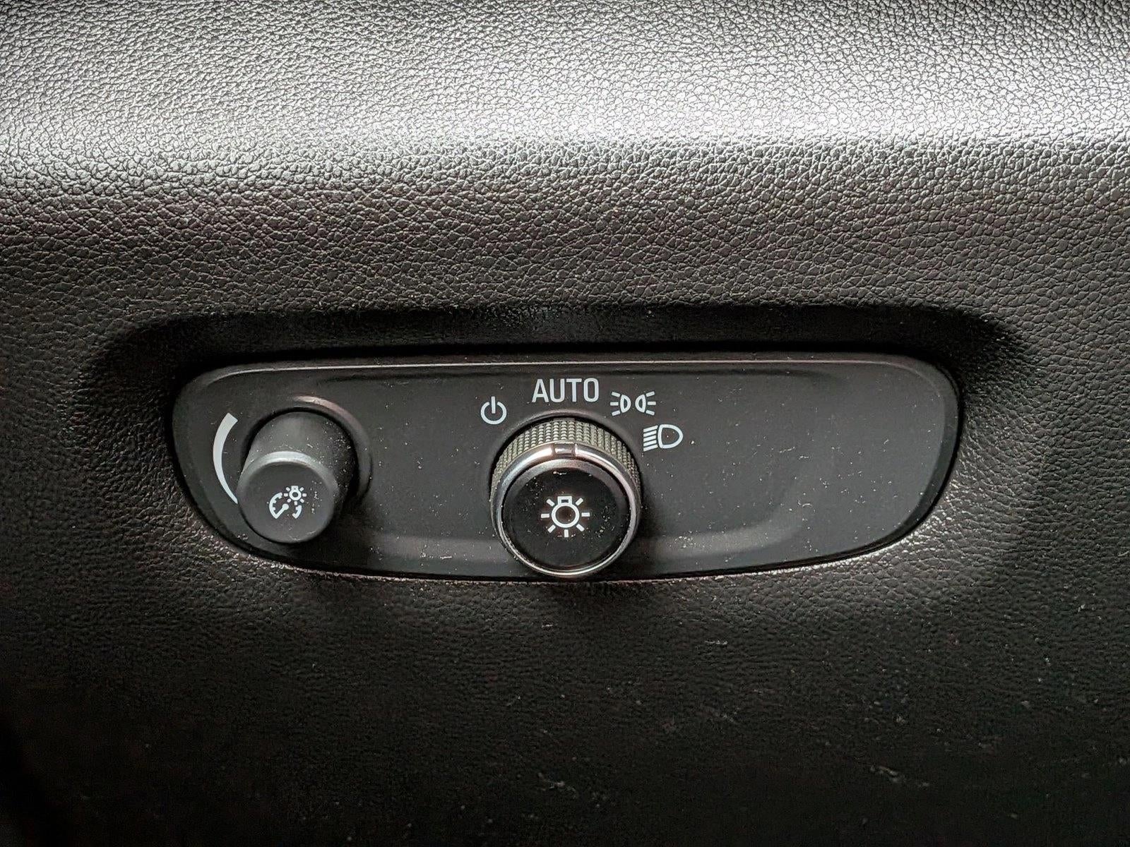 2023 Chevrolet Traverse FWD 2LZ