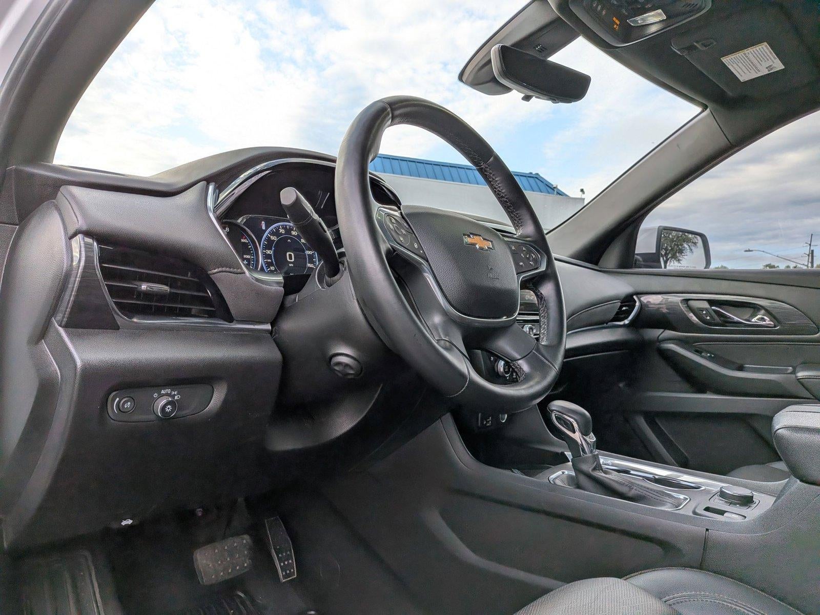 2023 Chevrolet Traverse FWD 2LZ