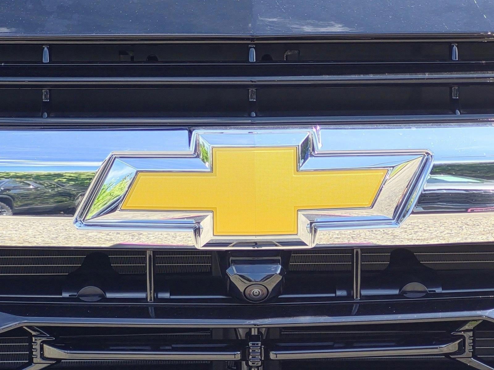 2026 Chevrolet Suburban 2WD LS