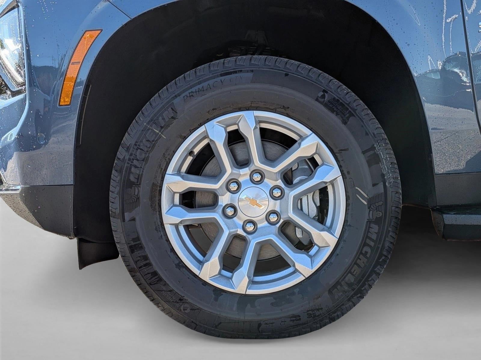 2026 Chevrolet Suburban 2WD LS