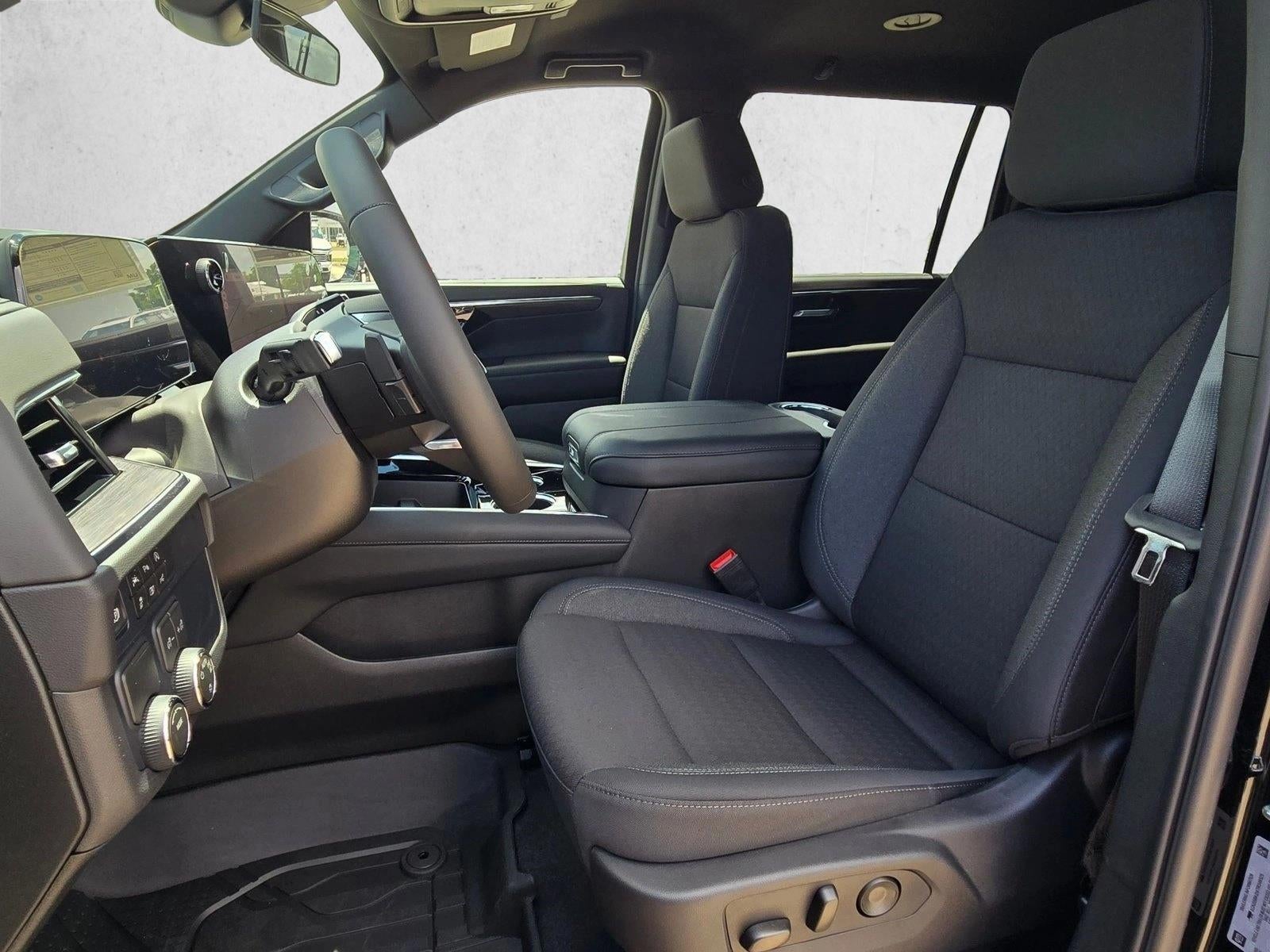 2026 Chevrolet Suburban 2WD LS