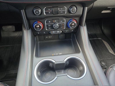 2022 Chevrolet Suburban 4WD RST