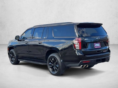 2022 Chevrolet Suburban 4WD RST