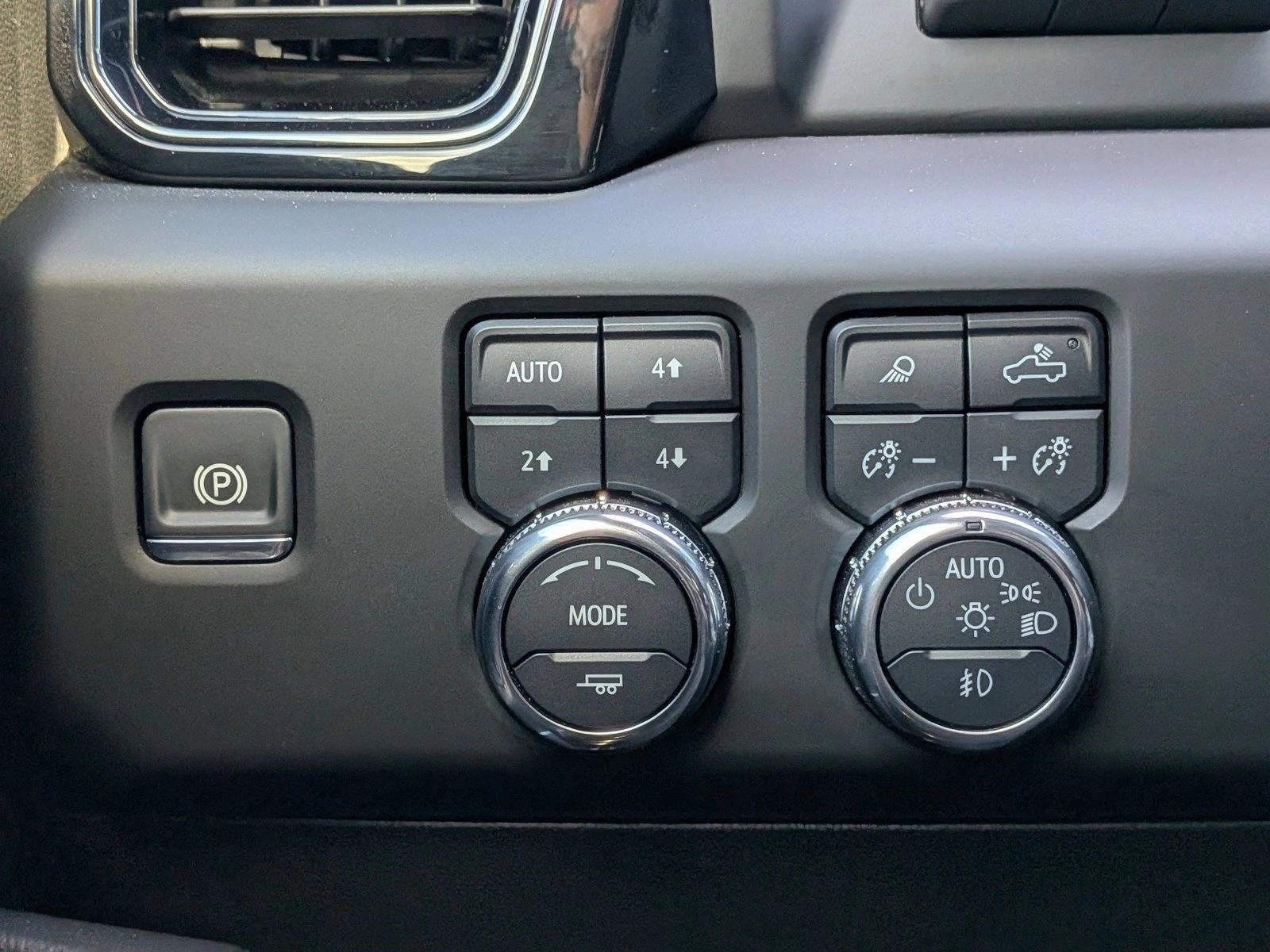 2025 GMC Sierra 2500 HD Crew Cab Standard Box 4-Wheel Drive AT4X
