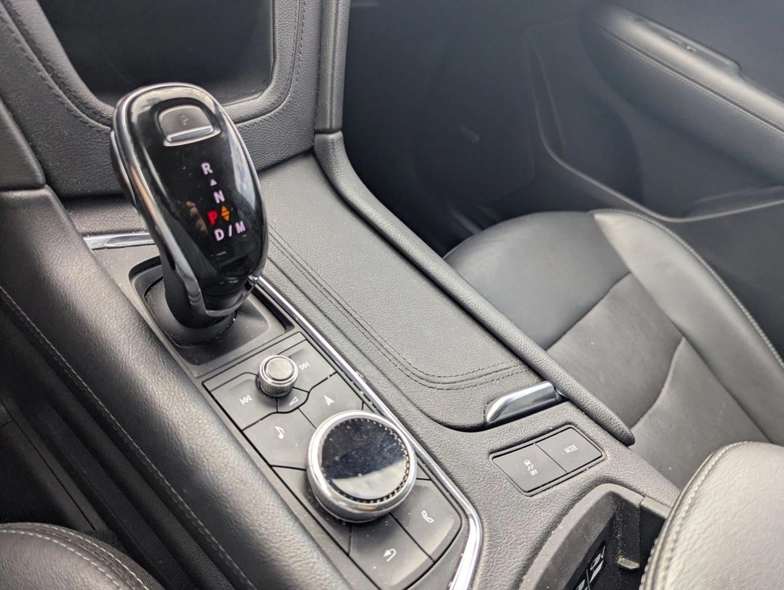 2020 Cadillac XT5 FWD 4dr Premium Luxury