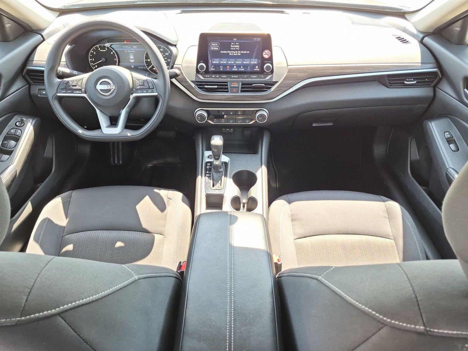 2025 Nissan Altima SV FWD
