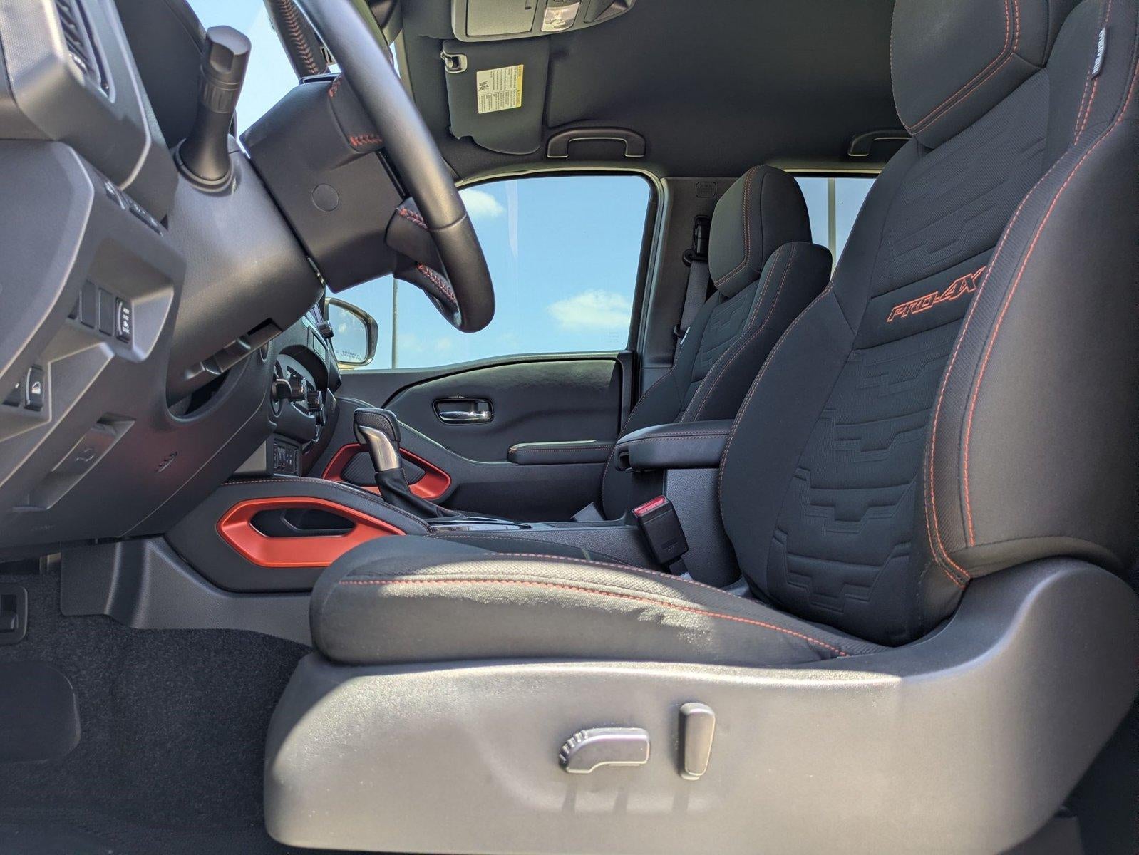 2023 Nissan Frontier Crew Cab 4x4 PRO-4X Auto *Ltd Avail*