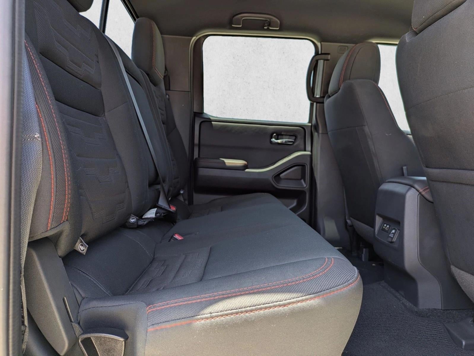 2023 Nissan Frontier Crew Cab 4x4 PRO-4X Auto *Ltd Avail*