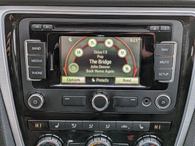 2012 Volkswagen Passat 4dr Sdn 2.0L Manual TDI SE