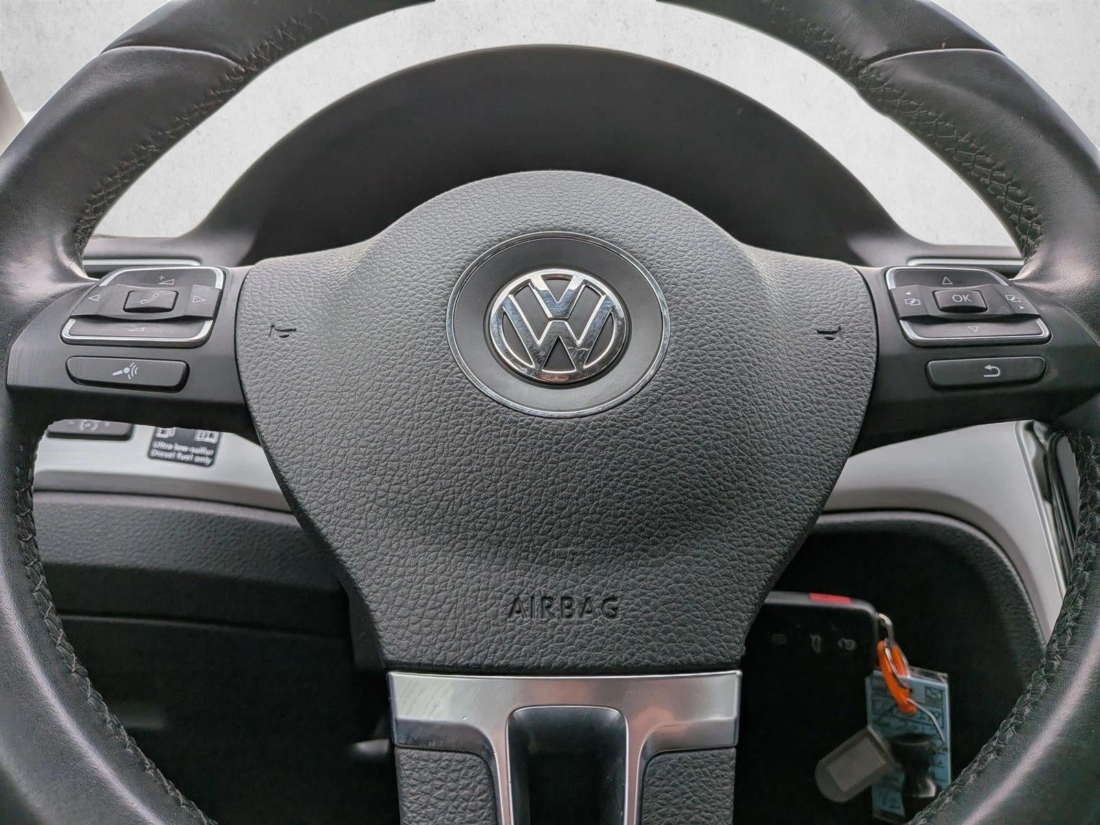 2012 Volkswagen Passat 4dr Sdn 2.0L Manual TDI SE