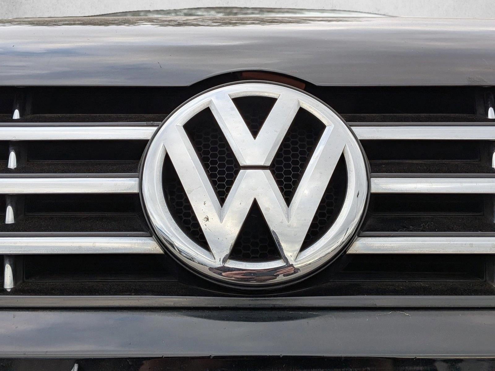 2012 Volkswagen Passat 4dr Sdn 2.0L Manual TDI SE