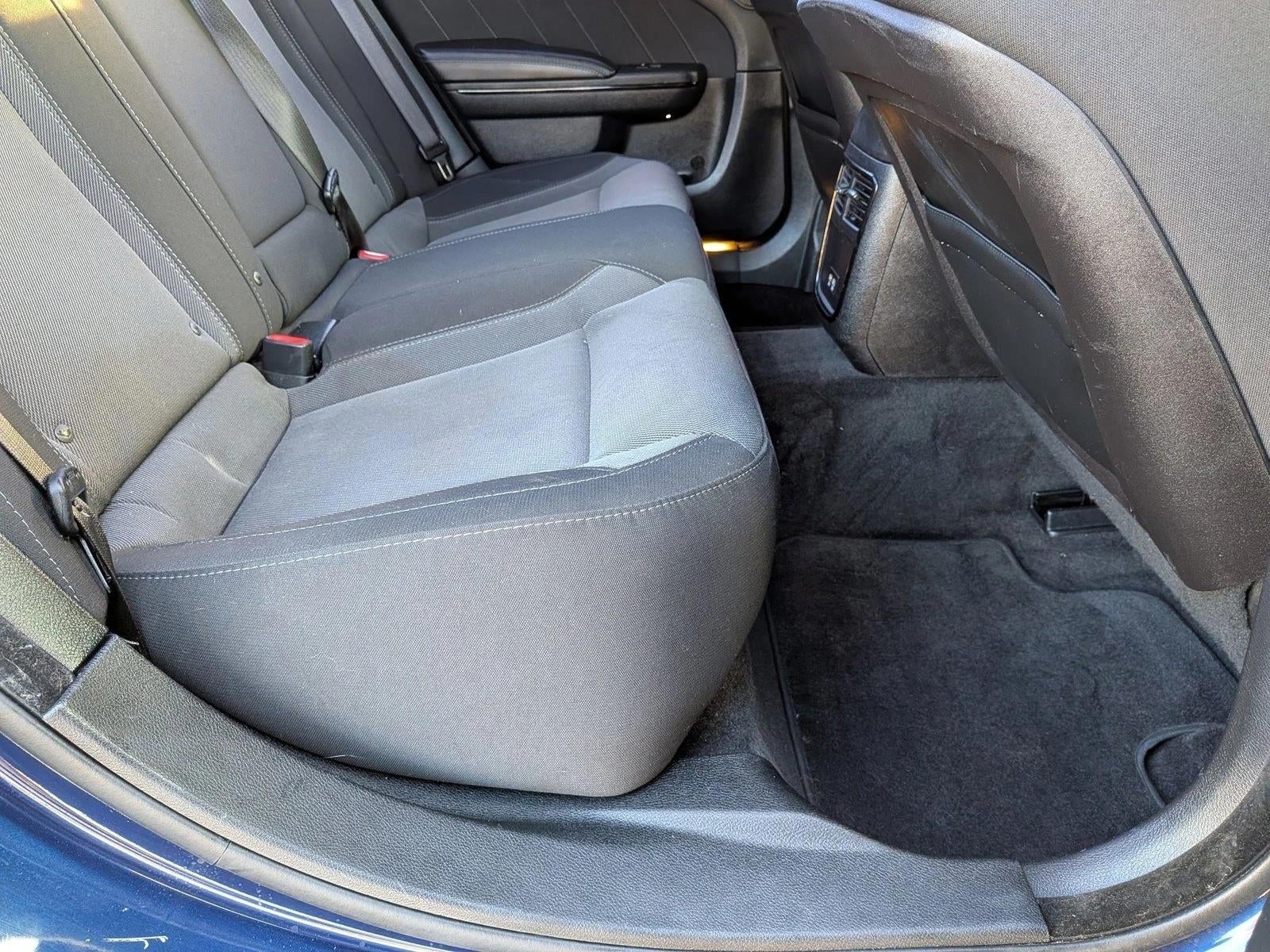 2016 Dodge Charger 4dr Sdn SXT RWD