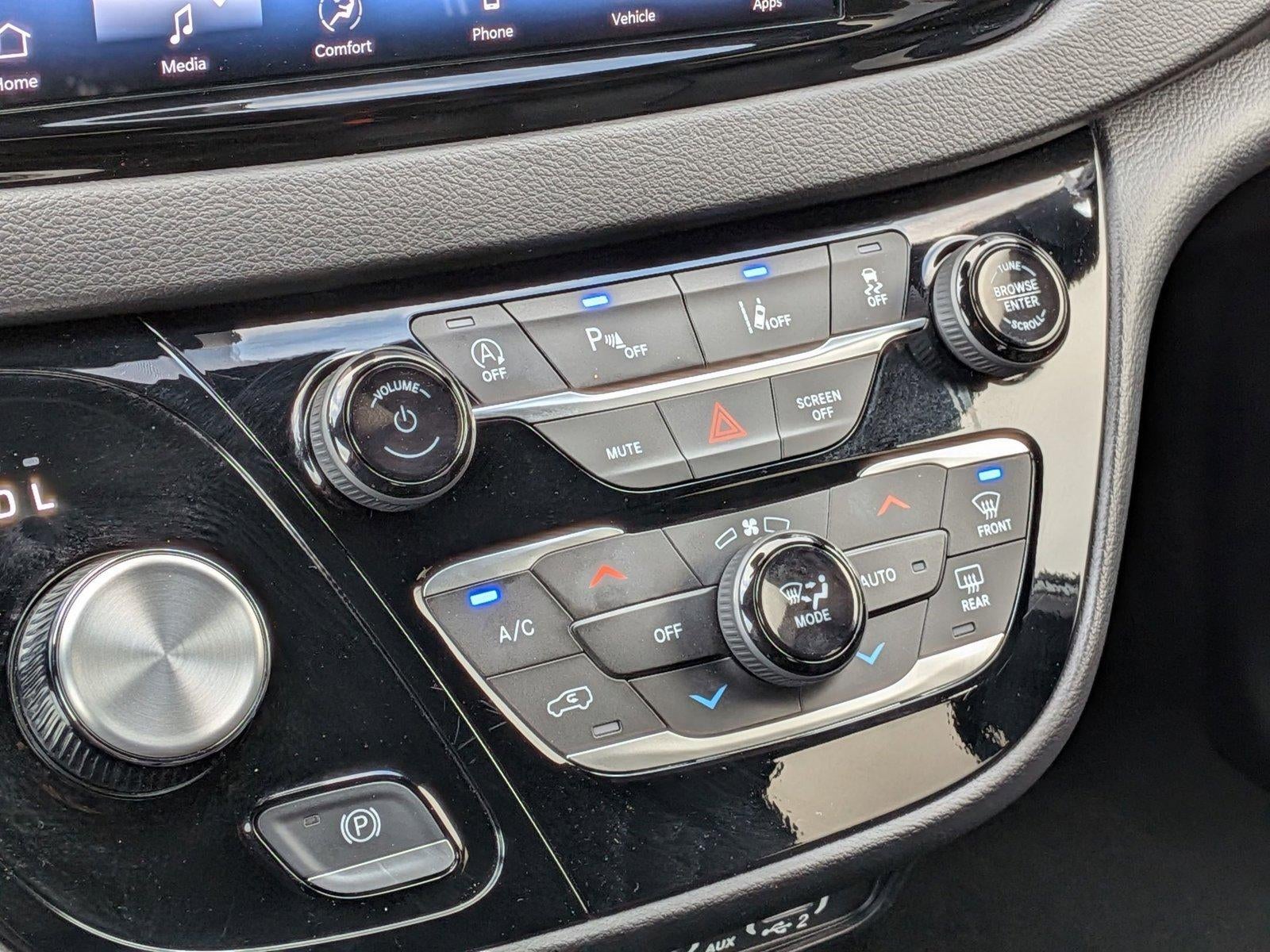 2025 Chrysler Pacifica Select FWD