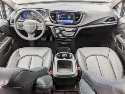 2025 Chrysler Pacifica Select FWD
