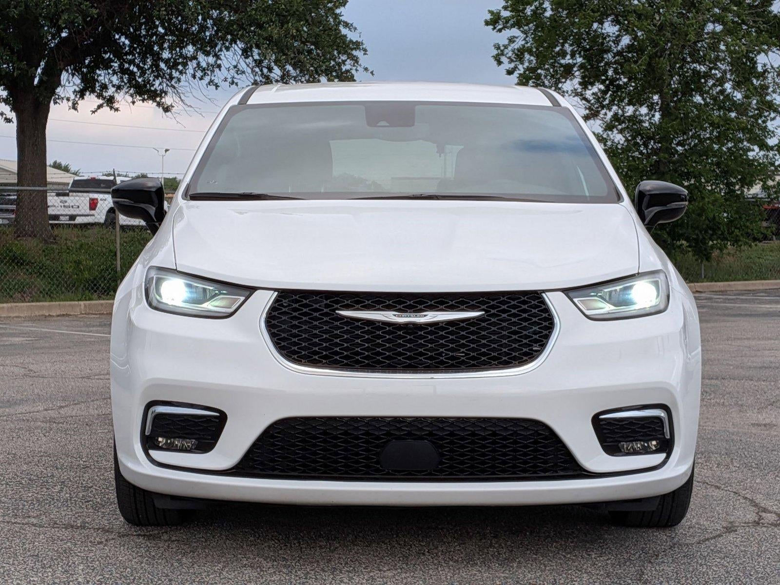 2025 Chrysler Pacifica Select FWD