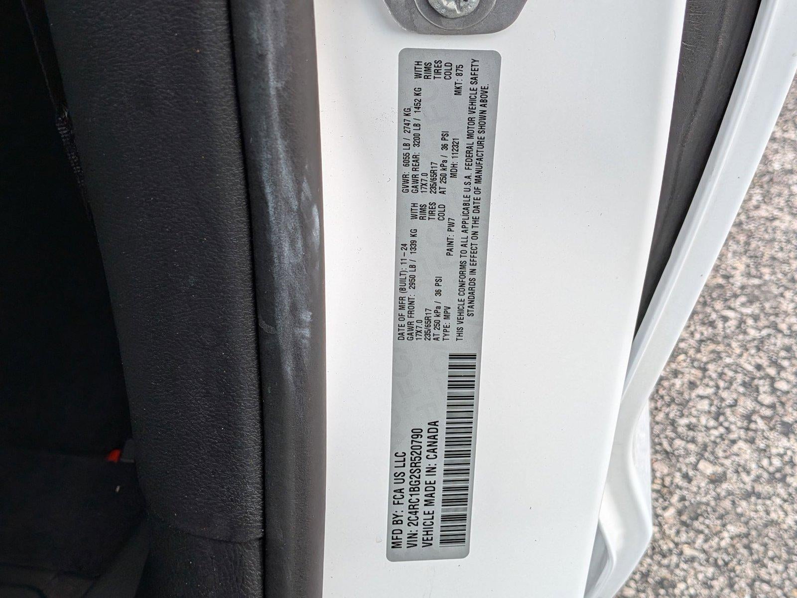 2025 Chrysler Pacifica Select FWD