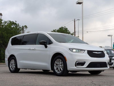 2025 Chrysler Pacifica Select FWD